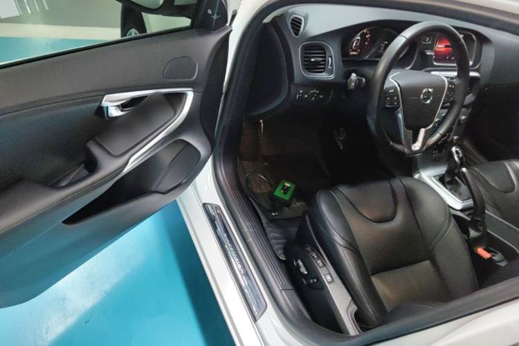 Used Volvo V40 2018 T3 Zhiya Edition Driver Seat