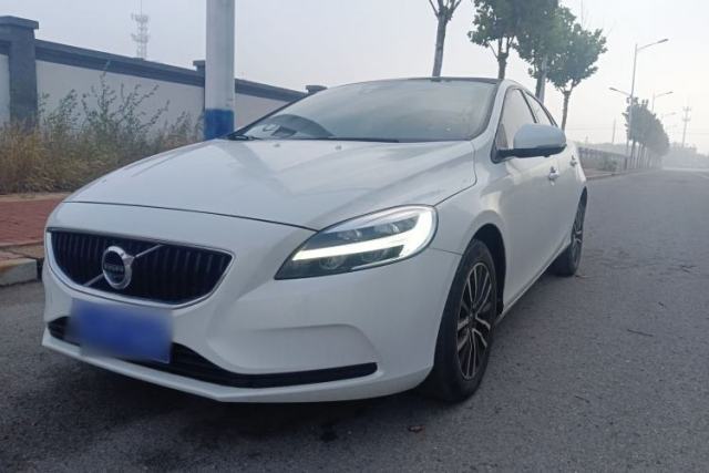 Used Volvo V40 2018 T3 Zhiyi Edition
