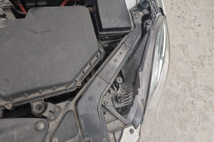 Used Volvo V40 2018 T3 Zhiyi Edition Engine Bay Left