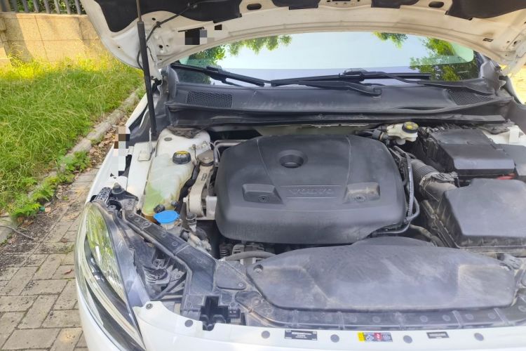 Used Volvo V40 2018 T3 Zhiyi Edition Engine Bay Right