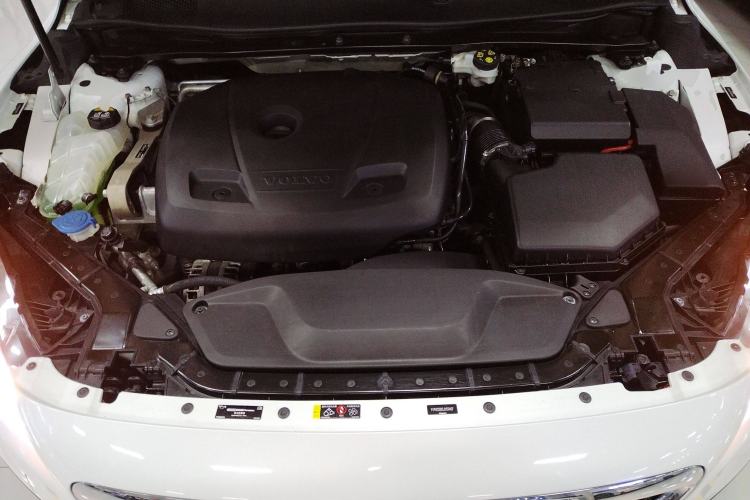 Used Volvo V40 2018 Cross Country T3 Zhiya Edition Engine Bay
