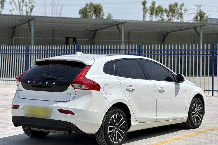 Used Volvo V40 2018 T3 Zhiyi Edition Exterior 1