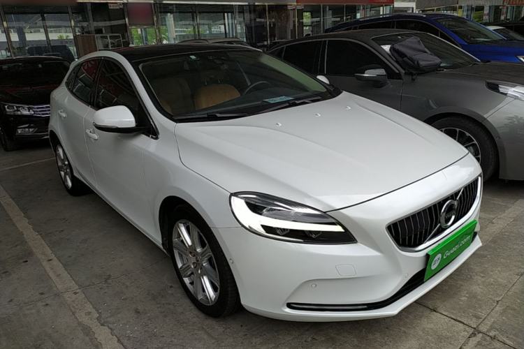 Used Volvo V40 2018 T3 Zhiya Edition Exterior 1