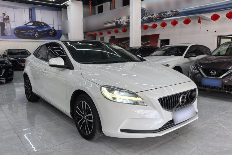 Used Volvo V40 2018 T3 Zhiyi Edition Exterior 2
