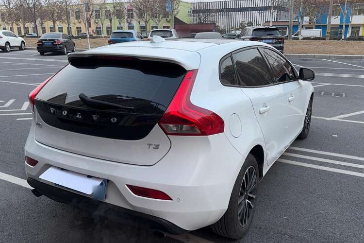 Used Volvo V40 2018 T3 Zhiyi Edition Exterior 3