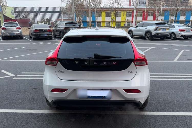 Used Volvo V40 2018 T3 Zhiyi Edition Exterior 4