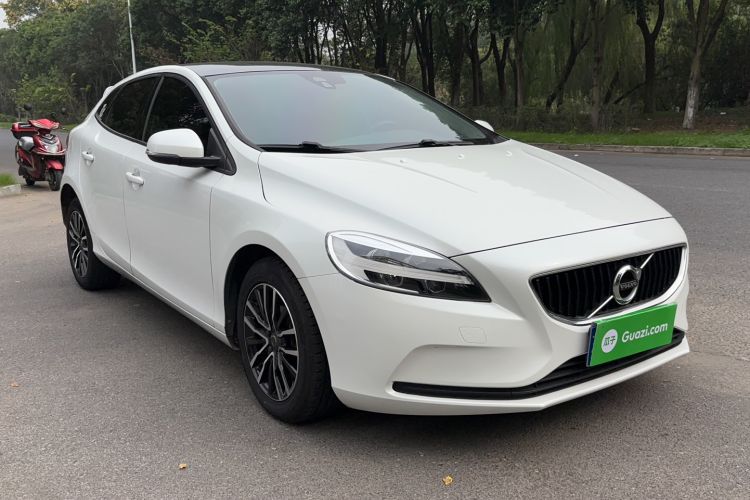 Used Volvo V40 2018 T3 Zhiyi Edition Exterior 4