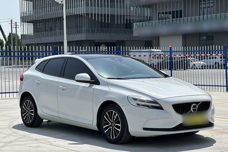 Used Volvo V40 2018 T3 Zhiyi Edition Exterior 6