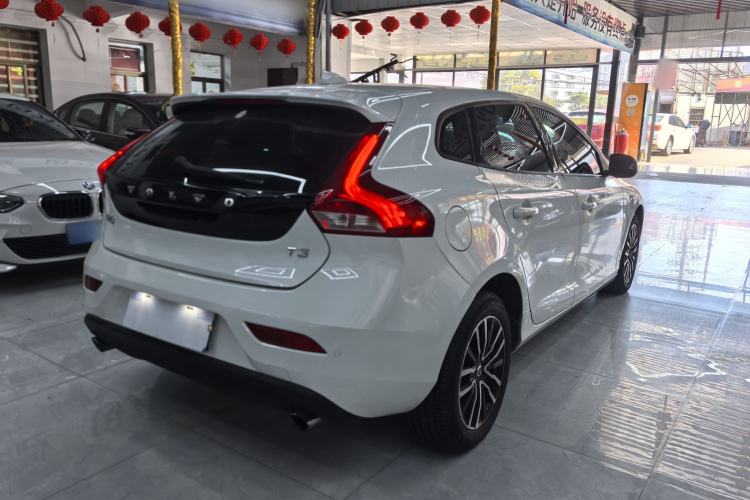 Used Volvo V40 2018 T3 Zhiyi Edition Exterior 6
