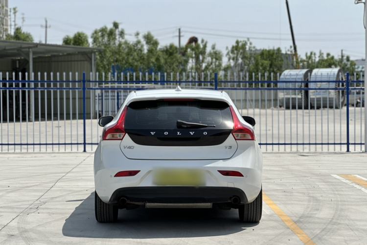 Used Volvo V40 2018 T3 Zhiyi Edition Exterior 7