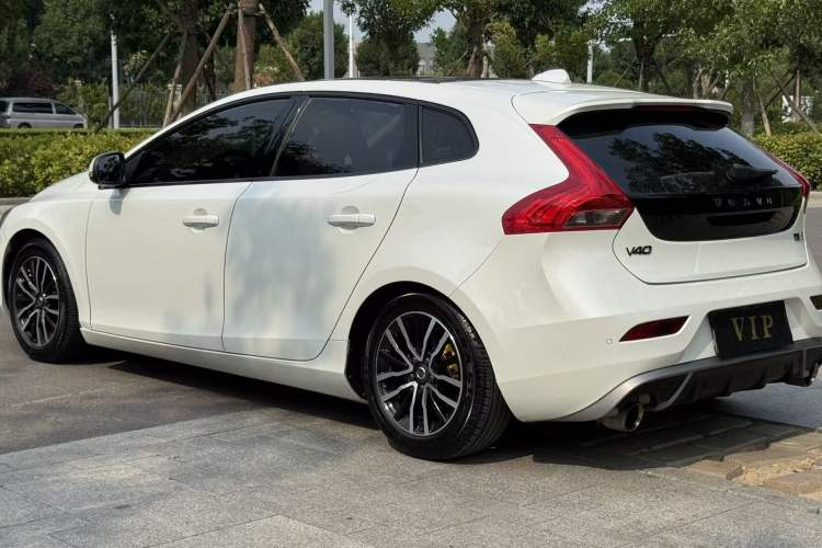 Used Volvo V40 2018 T3 Zhiyi Edition Exterior 7