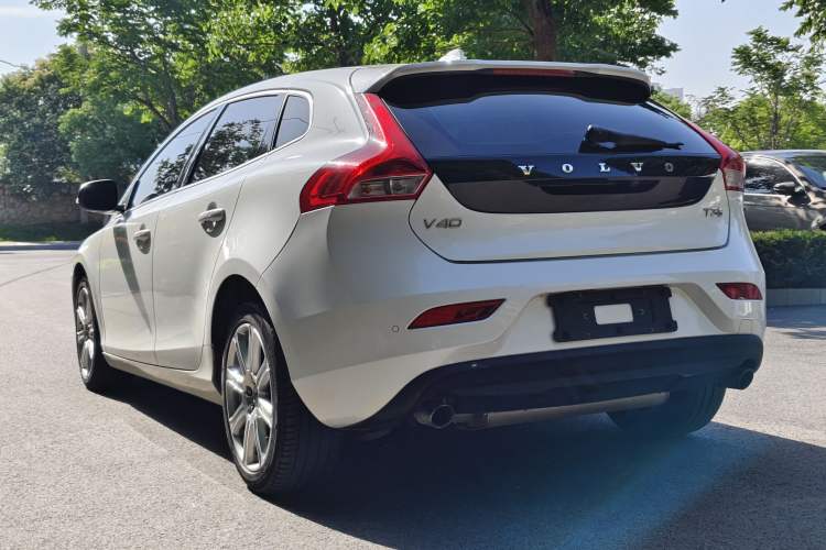 Used Volvo V40 2018 T3 Zhiya Edition Exterior 7