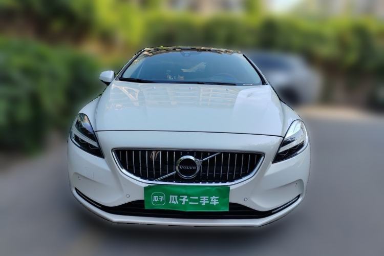 Used Volvo V40 2018 T3 Zhiya Edition Front