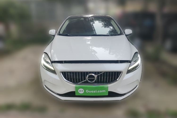 Used Volvo V40 2018 T3 Zhiya Edition Front