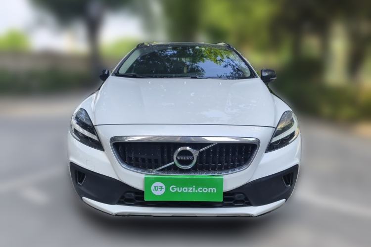 Used Volvo V40 2018 Cross Country T3 Zhiya Edition Front