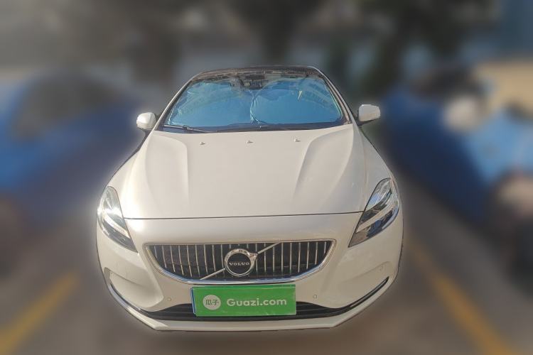 Used Volvo V40 2018 T3 Zhiya Edition Front