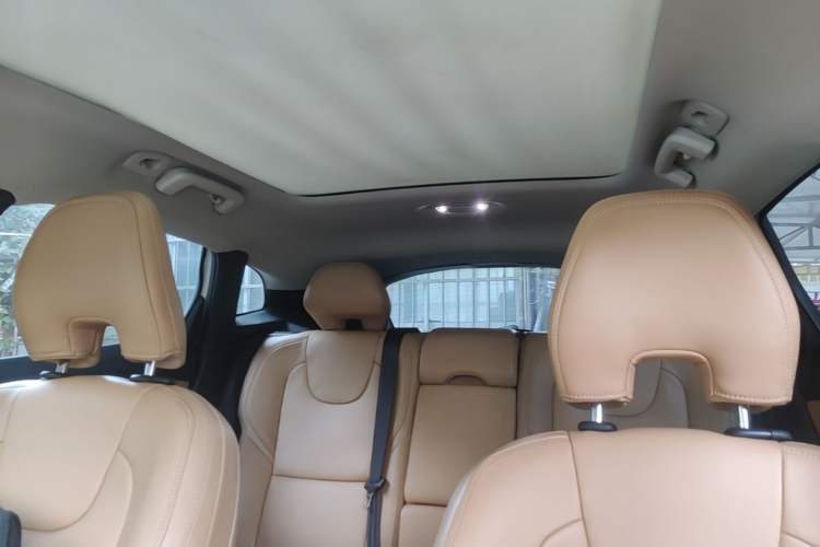 Used Volvo V40 2018 T3 Zhiya Edition Headliner