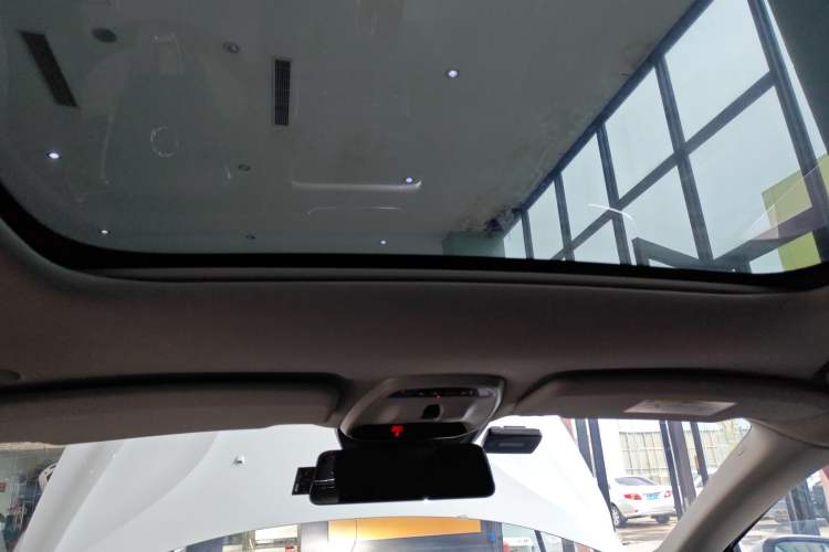 Used Volvo V40 2018 T3 Zhiya Edition Headliner