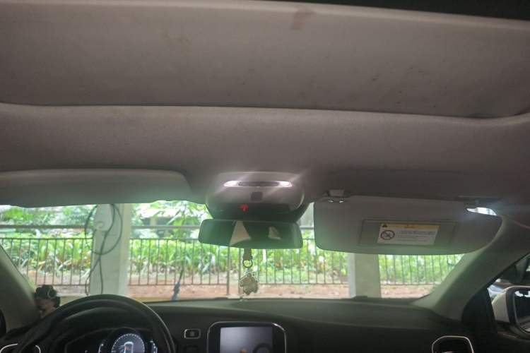 Used Volvo V40 2018 T3 Zhiyi Edition Headliner