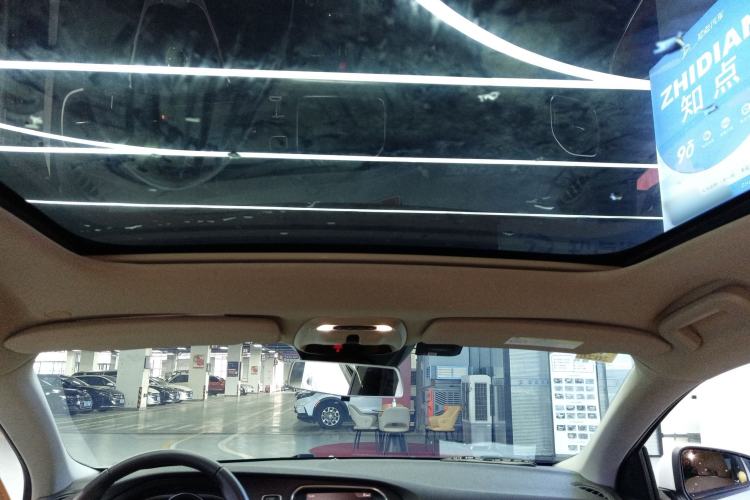 Used Volvo V40 2018 T3 Zhiyi Edition Headliner