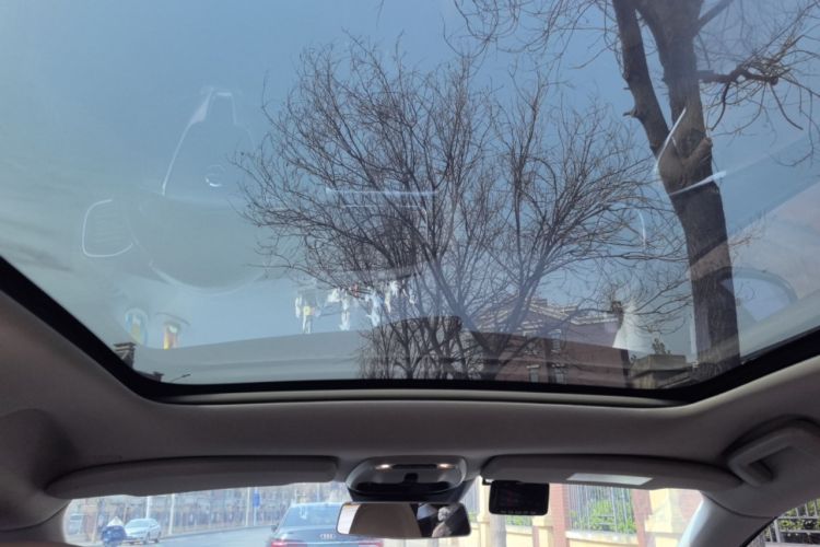 Used Volvo V40 2018 T3 Zhiyi Edition Headliner