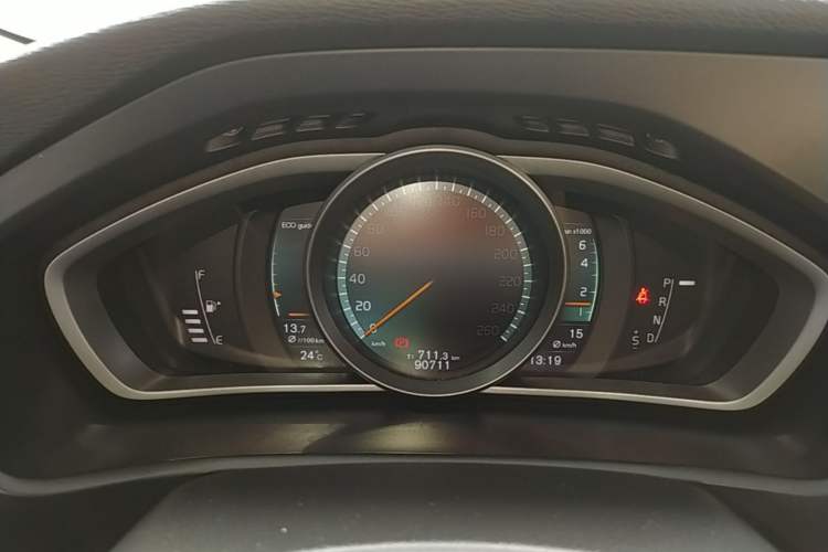 Used Volvo V40 2018 T3 Zhiya Edition Instrument Cluster