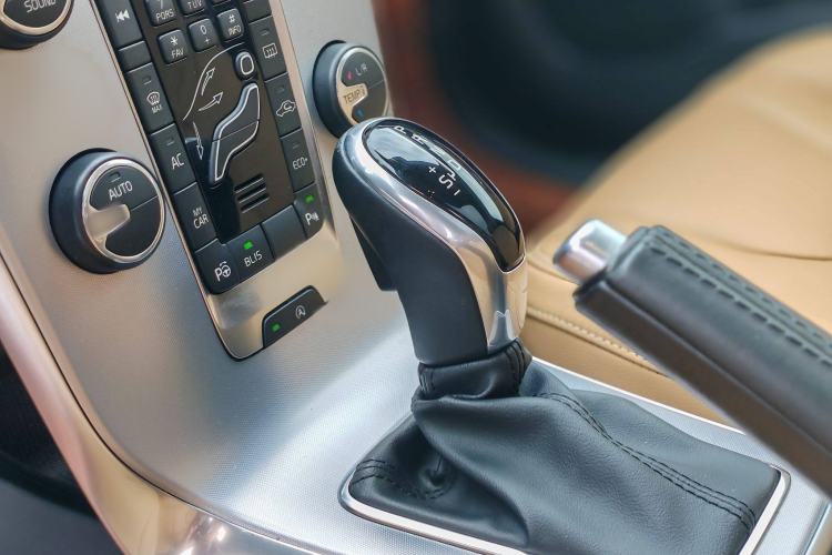 Used Volvo V40 2018 T3 Zhiya Edition Interior 9