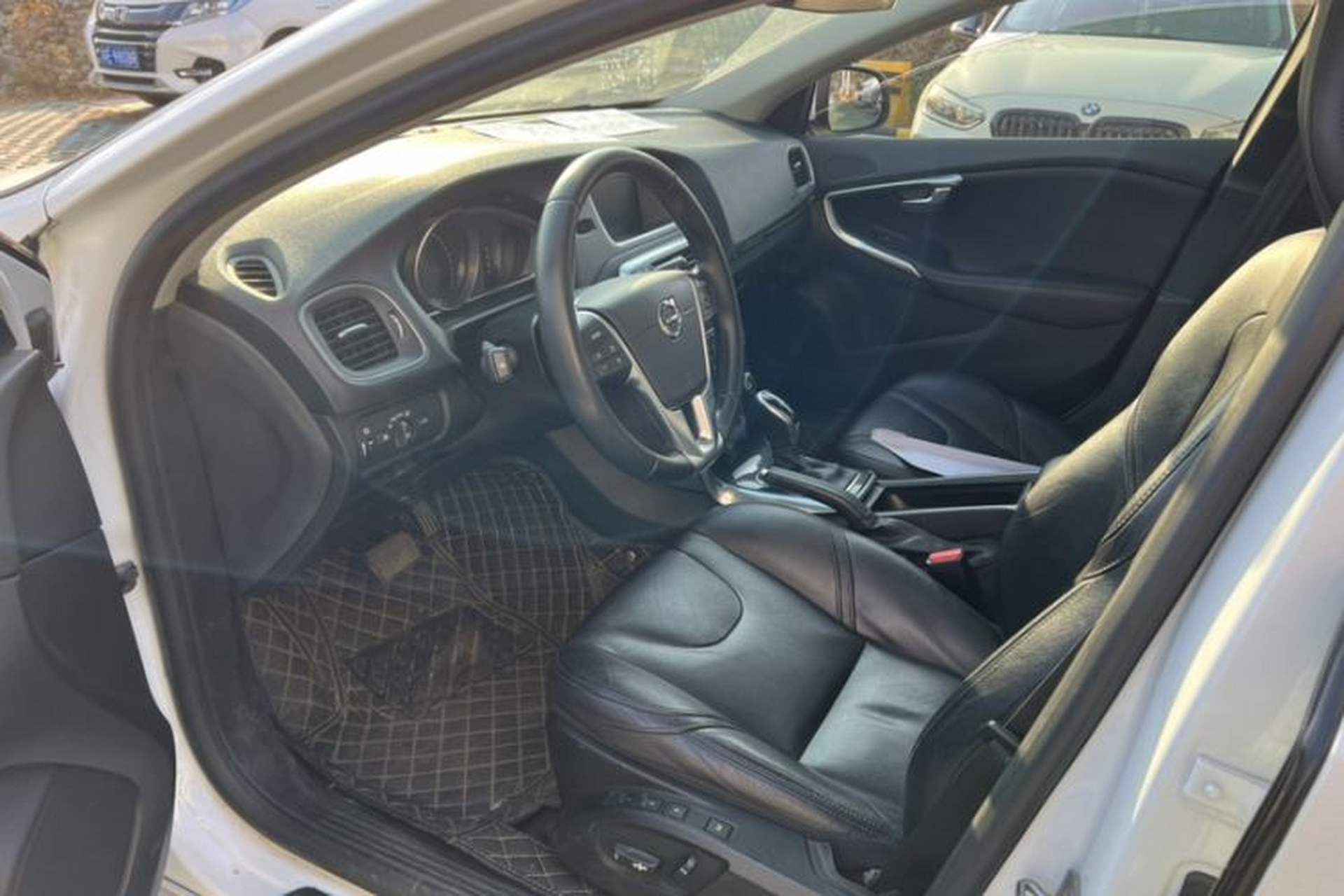 Used Volvo V40 2018 T3 Zhiyi Edition Left Front Seat