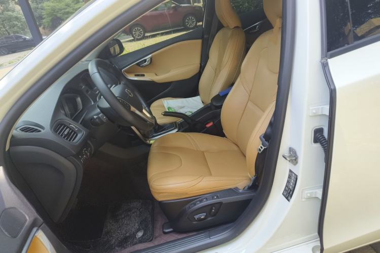 Used Volvo V40 2018 T3 Zhiyi Edition Left Front Seat