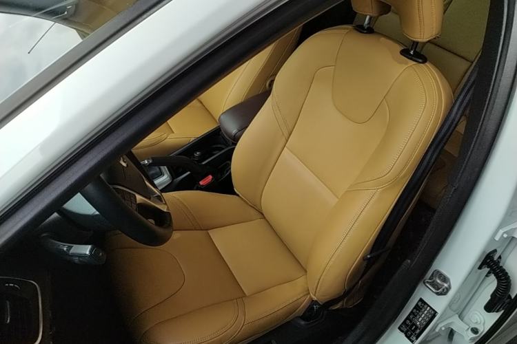 Used Volvo V40 2018 T3 Zhiya Edition Left Front Seat
