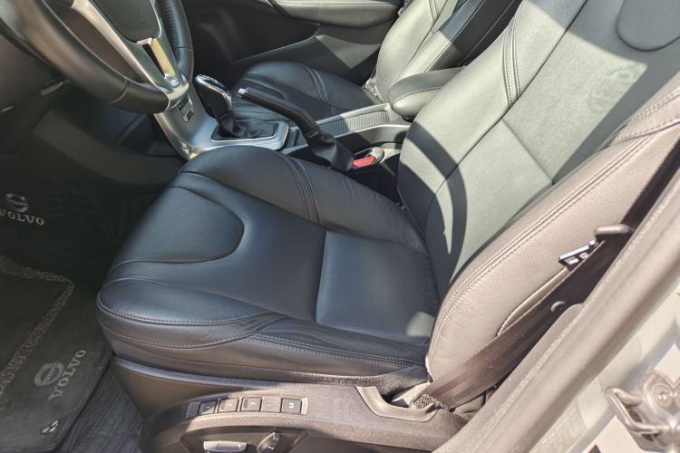Used Volvo V40 2018 T3 Zhiya Edition Left Front Seat