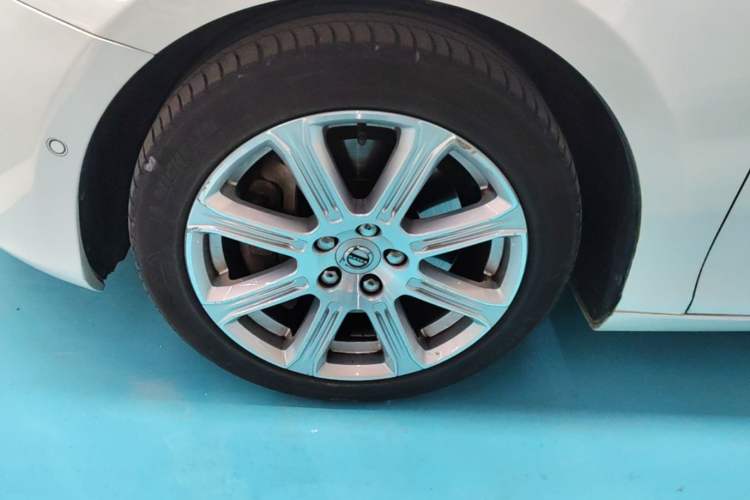 Used Volvo V40 2018 T3 Zhiya Edition Left Front Wheel Hub