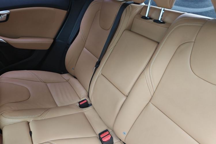 Used Volvo V40 2018 T3 Zhiyi Edition Left Rear Seat