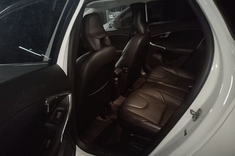 Used Volvo V40 2018 T3 Zhiya Edition Left Rear Seat