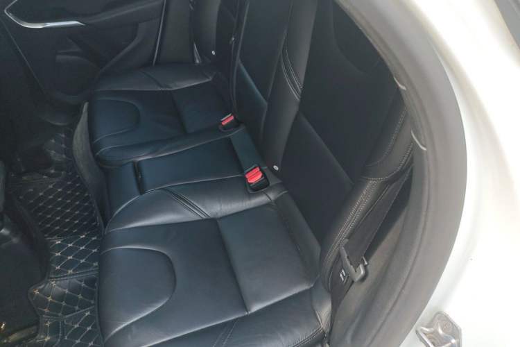 Used Volvo V40 2018 T3 Zhiya Edition Left Rear Seat