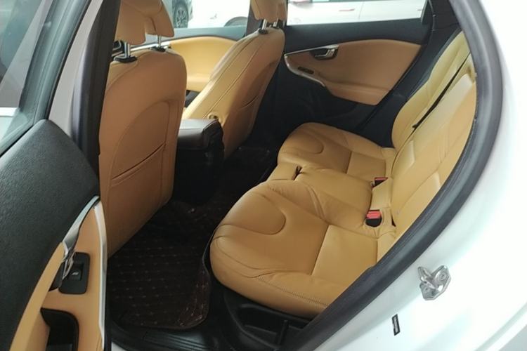 Used Volvo V40 2018 T3 Zhiya Edition Left Rear Seat