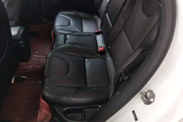 Used Volvo V40 2018 T3 Zhiyi Edition Left Rear Seat