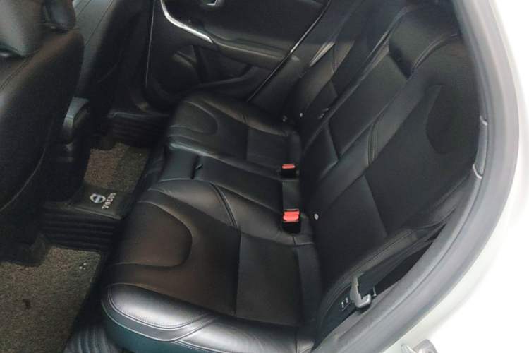 Used Volvo V40 2018 T3 Zhiya Edition Left Rear Seat