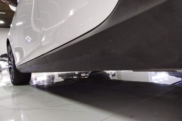 Used Volvo V40 2018 Cross Country T3 Zhiya Edition Left Side Sill