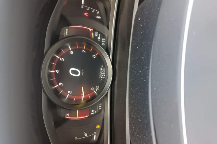 Used Volvo V40 2018 T3 Zhiyi Edition Odometer Close Up