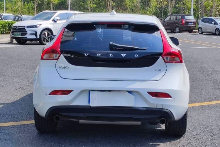 Used Volvo V40 2018 T3 Smart Edition Rear