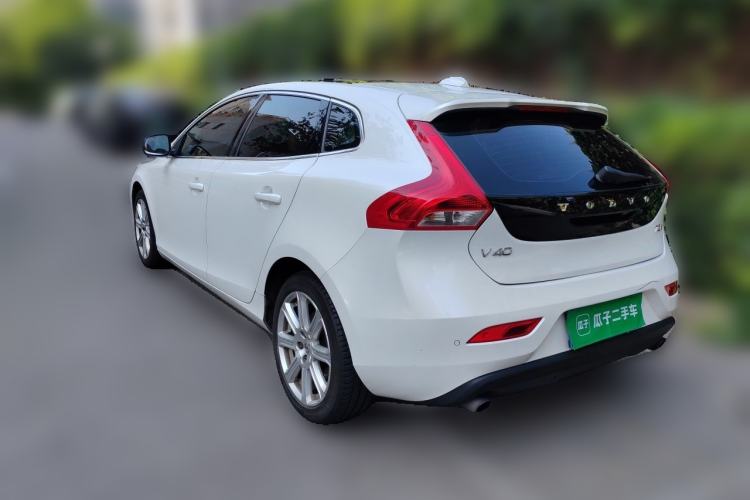 Used Volvo V40 2018 T3 Zhiya Edition Rear Left 45 Deg
