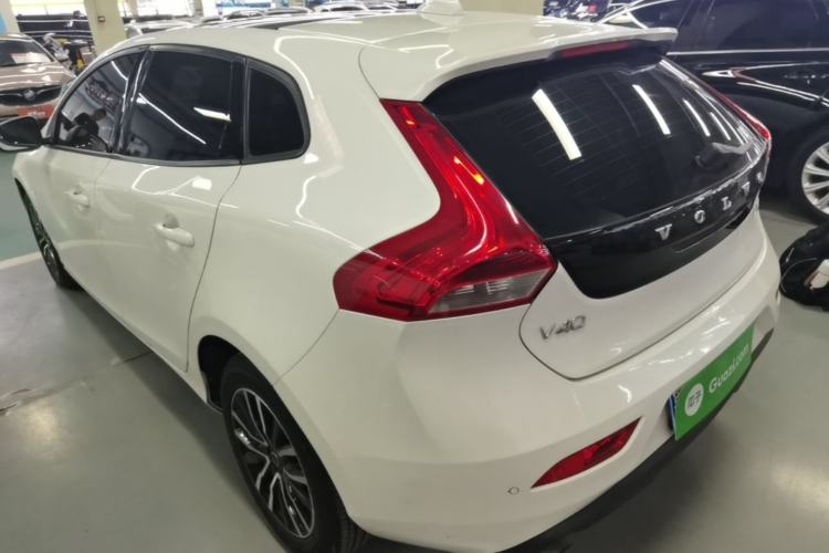 Used Volvo V40 2018 T3 Zhiyi Edition Rear Left 45 Deg