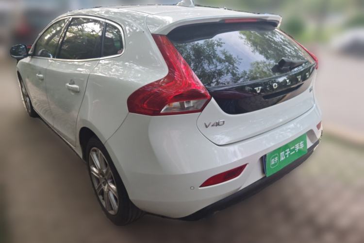 Used Volvo V40 2018 T3 Zhiya Edition Rear Left 45 Deg