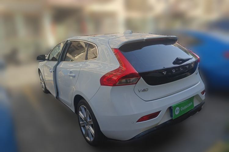 Used Volvo V40 2018 T3 Zhiya Edition Rear Left 45 Deg
