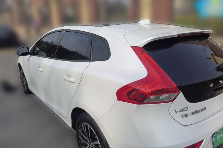 Used Volvo V40 2018 T3 Zhiyi Edition Rear Left 45 Deg