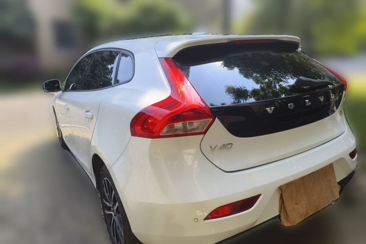 Used Volvo V40 2018 T3 Zhiyi Edition Rear Left 45 Deg