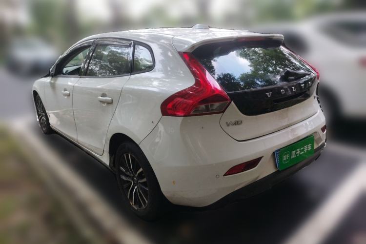 Used Volvo V40 2018 T3 Zhiyi Edition Rear Left 45 Deg