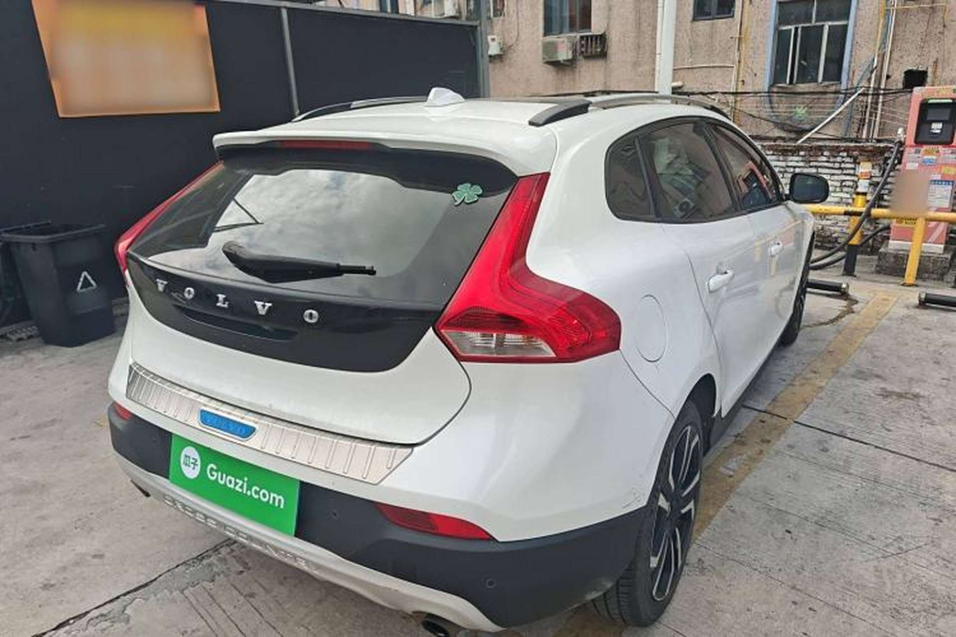 Used Volvo V40 2018 Cross Country T3 Zhiya Edition Rear Right 45 Deg