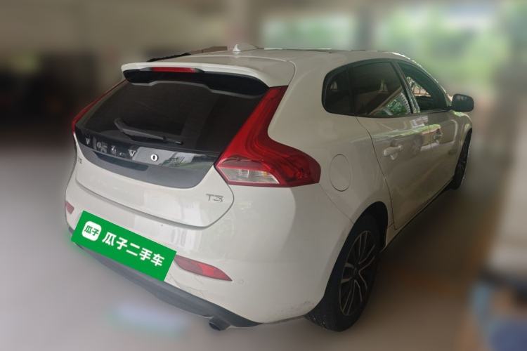 Used Volvo V40 2018 T3 Zhiyi Edition Rear Right 45 Deg